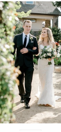 Joe escorting Jennifer down the aisle ❤️