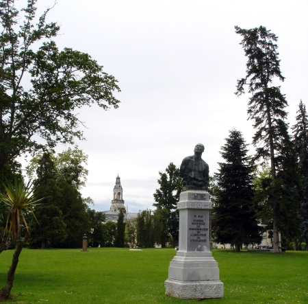 Slave Sculpture, Jardin de Pau