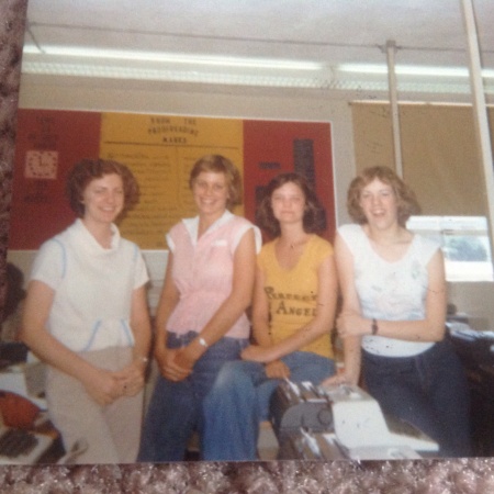 Diana Saylor's Classmates profile album