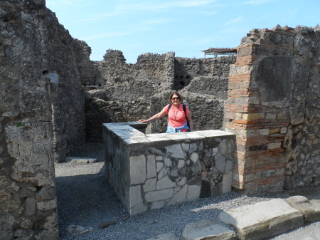 local drive in in Pompeii
