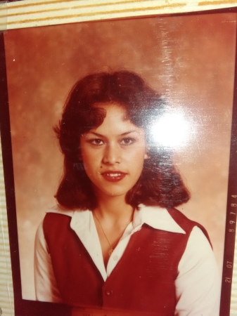 Maria E Flores' Classmates profile album