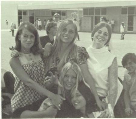 Carole Divies' Classmates profile album