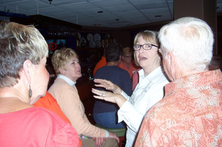 Barb Florek (2nd from left), Diane Boeddinghaus in glasses