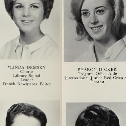 Lynn Davis' Classmates profile album