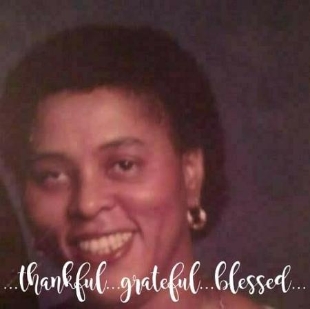 Gwendolyn Webb Jackson's Classmates® Profile Photo