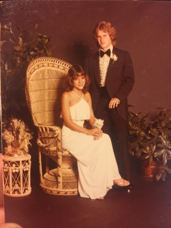 Tami Schneider's Classmates profile album