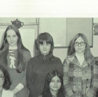 Lovina-Marie Reeves' Classmates profile album