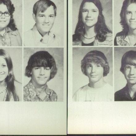 Michelle Oakley's Classmates profile album