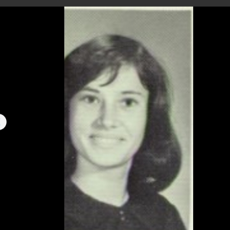 Carolyn Derry's Classmates profile album