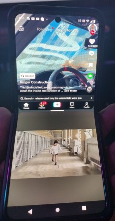 2024 Motorola Razr dual screen open 