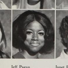 Yolanda Davis Pruitt's Classmates profile album