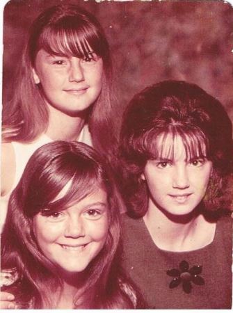 Linda Whitaker's Classmates profile album