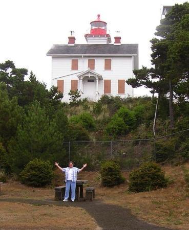 Yaquina Bay Lighthouse