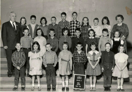 Gwen Sharp's album, Lowell Elementary 61-62