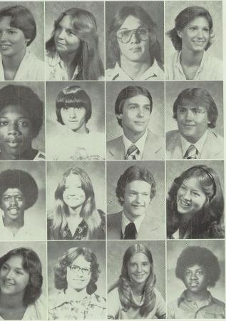 Christi Tomlinson's Classmates profile album