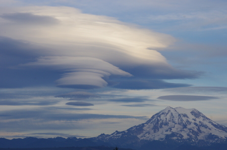 Rainier lenticular clouds