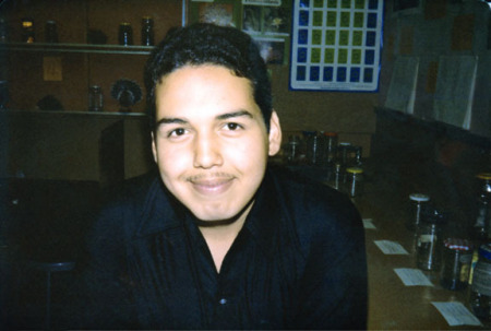 Robert De La Cruz's Classmates profile album
