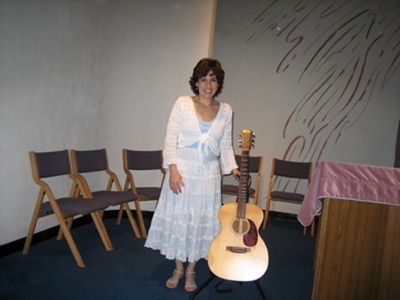 2008 singing in synagogue chapel