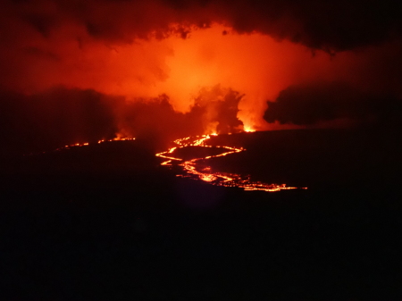 Mauna Loa summit eruption