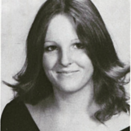 Carole Bennett's Classmates profile album