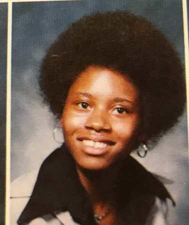 Tecia Thompson-Reynolds' Classmates profile album