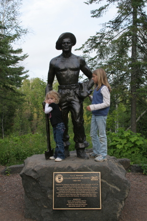 commemorative statue of volunteer workers