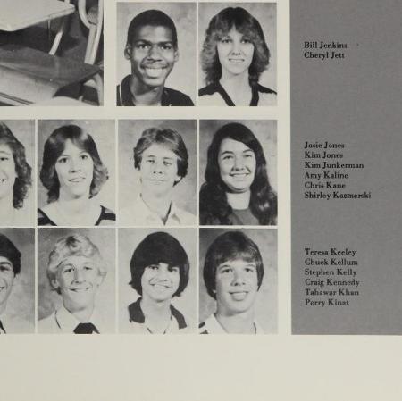 Wanda Holloway's Classmates profile album