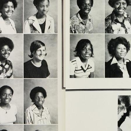 Gwendolyn Brewer's Classmates profile album