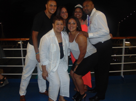 Pearlie Kimbrough's album, Family Cruise July 2015