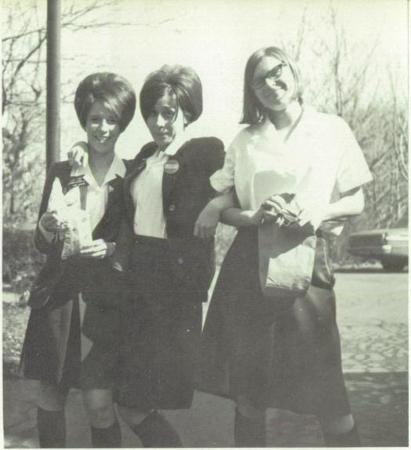 Mary Carol Fitzsimons' Classmates profile album