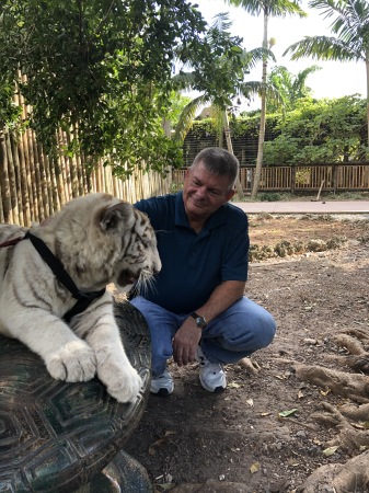 Michael meets the white tiger