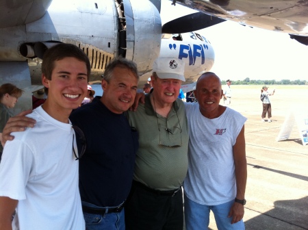 Gangly bunch of Airshow bums