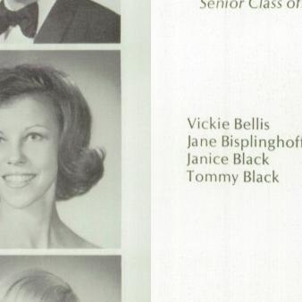 Beverly Livingston's Classmates profile album