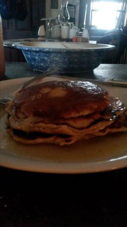 APPLE PANCAKES WITH APPLE CIDER SYRUP