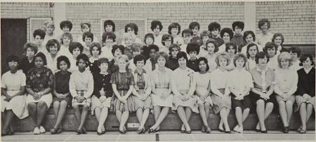 Lois Koopmans' Classmates profile album