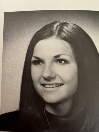 Suzanne Lukasiewic's Classmates profile album