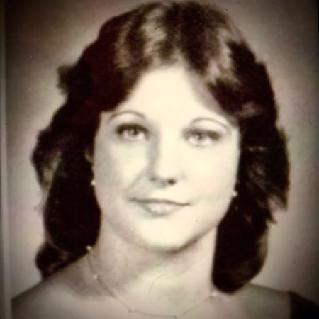 Lisa Robin McMahon's Classmates profile album