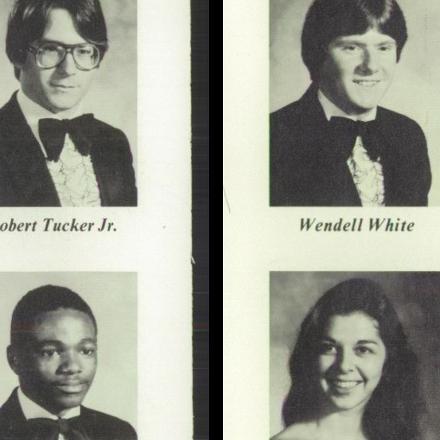 Linda Stevens' Classmates profile album