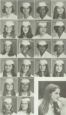 Suzanne Rieskind's Classmates profile album