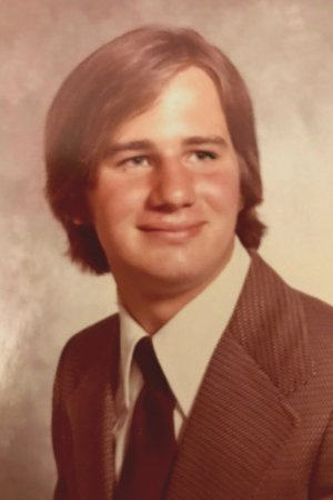 Robert Weiss' Classmates profile album