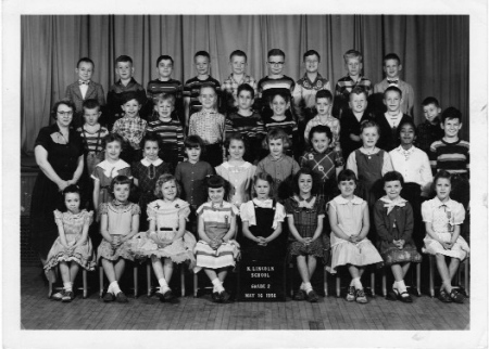 Dennis Fullerton's album, Grade school class photo