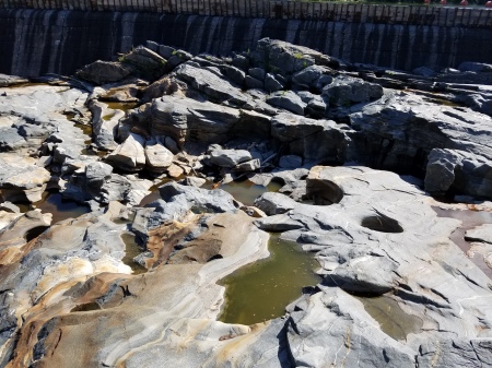 Glacial potholes