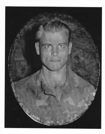 BOB  ( MARINE CORPS ) 1969 IN VIETNAM