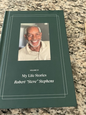Robert Stephens' Classmates profile album