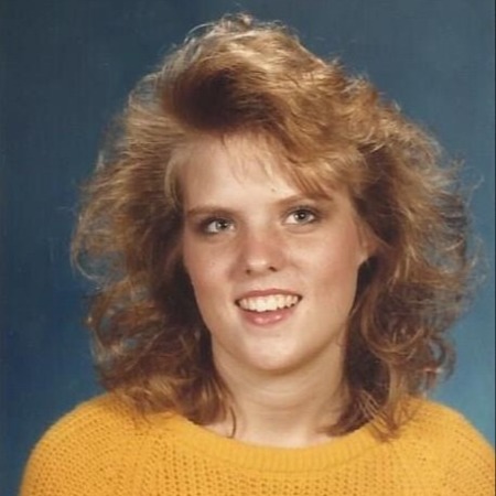 Leslie Thibodeaux's Classmates profile album