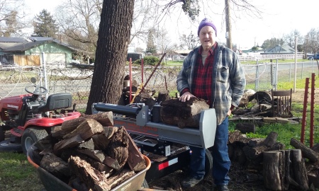 Fire wood splitting in Nord Ca. on our logs sp