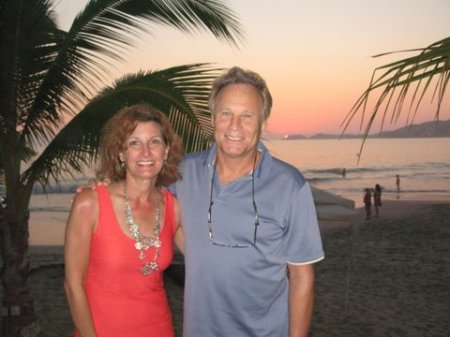 Laurie and Don in Ixtapa