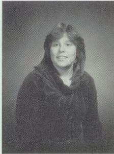 Linda Pavlis' Classmates profile album