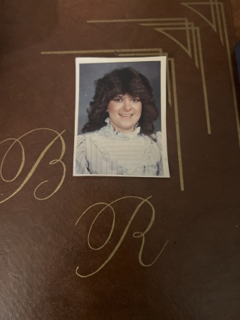 Susan Mathews-Kurzhals' Classmates profile album