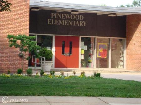 Pinewood Elementary School Logo Photo Album